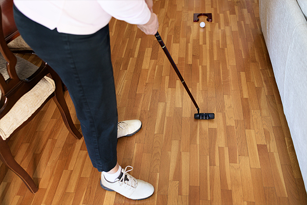 Putter setup indoors